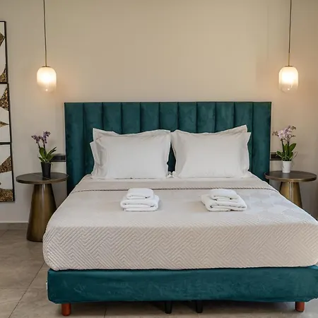 Peratzada アルゴストリオン